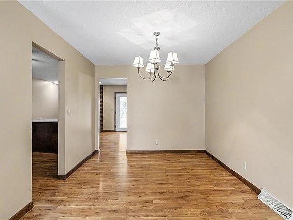 5th image of 1108 Mimosa Ct