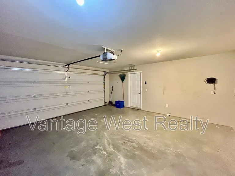 2442 Last Rd — Photo 26