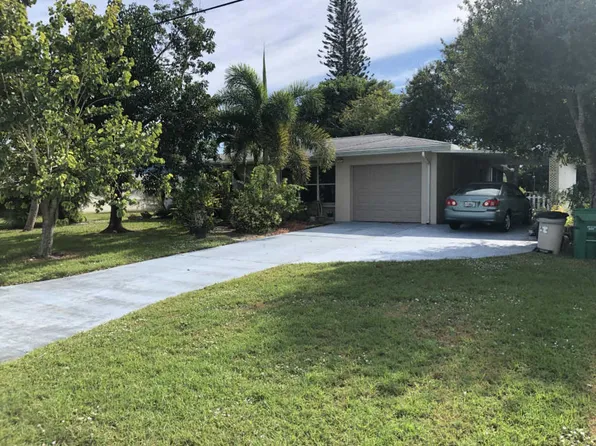 262 SW Lakehurst Dr, Port Saint Lucie, FL 34983