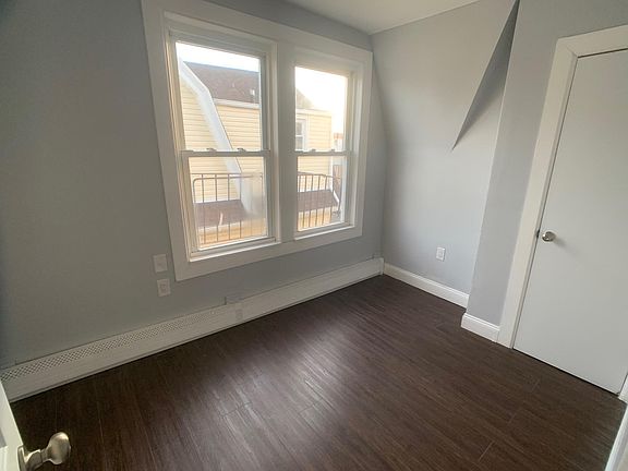 5th image of 5333 Beach 66th St #3