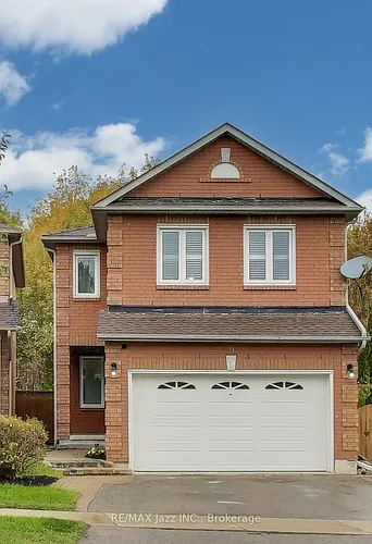 9 Maconnachie Pl #LOWER Photo 1