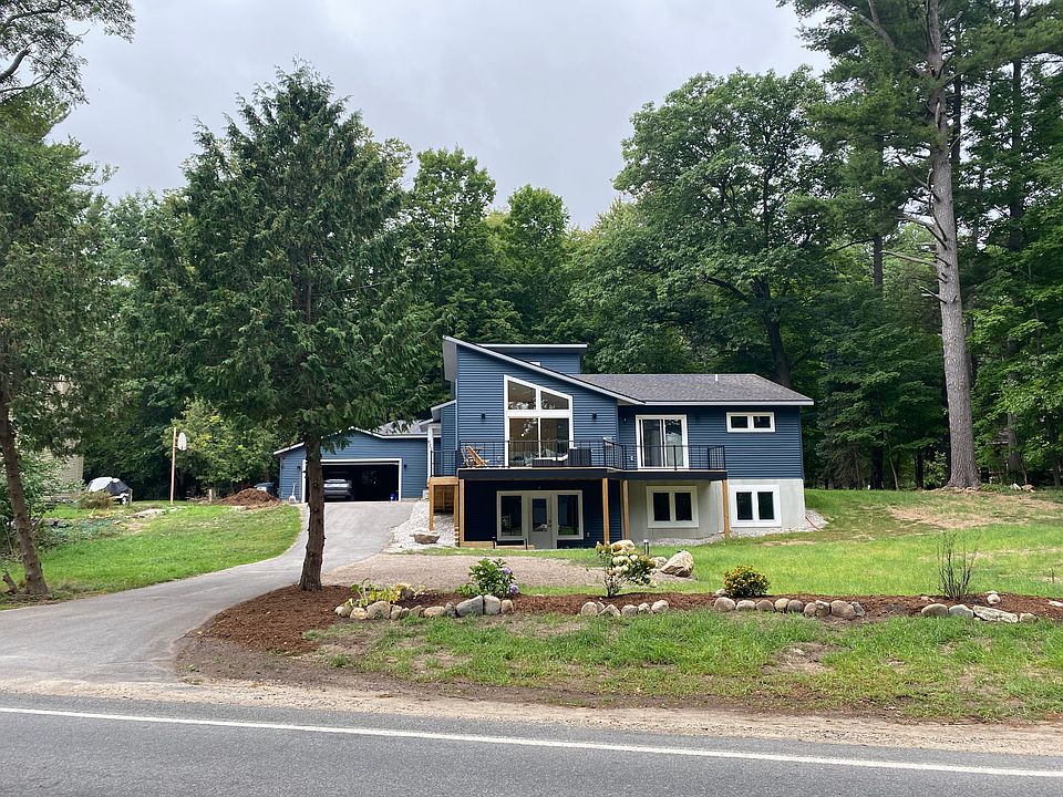 1st image of 825 Birchwood Ave