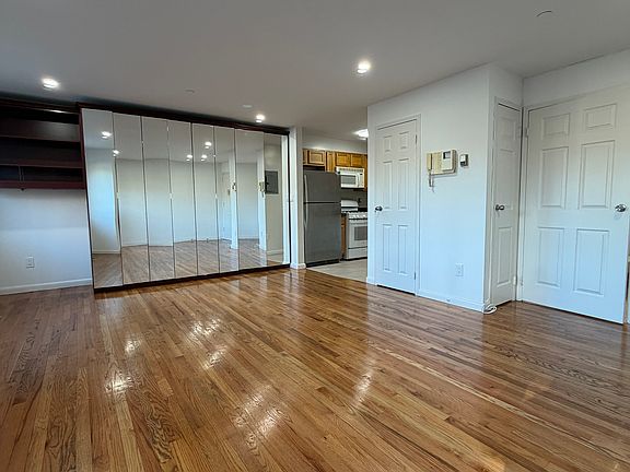 2nd image of 11882 Metropolitan Ave APT 3C