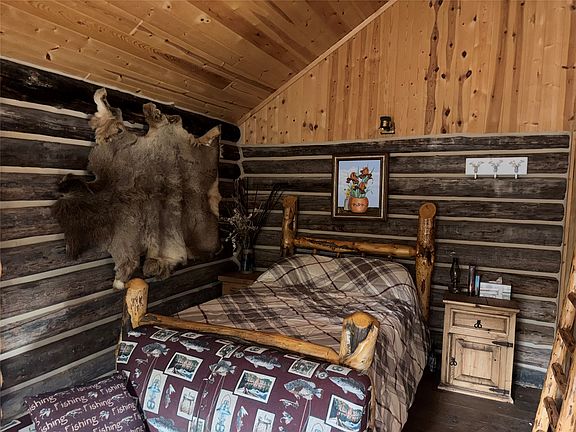 2nd image of 48 Slick Gulch Rd