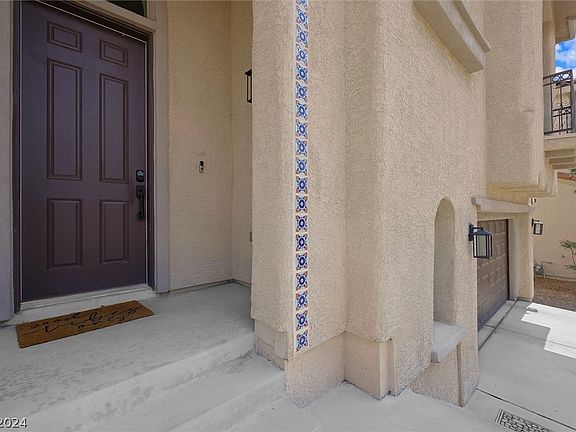 4th image of 11905 Menchaca Ln