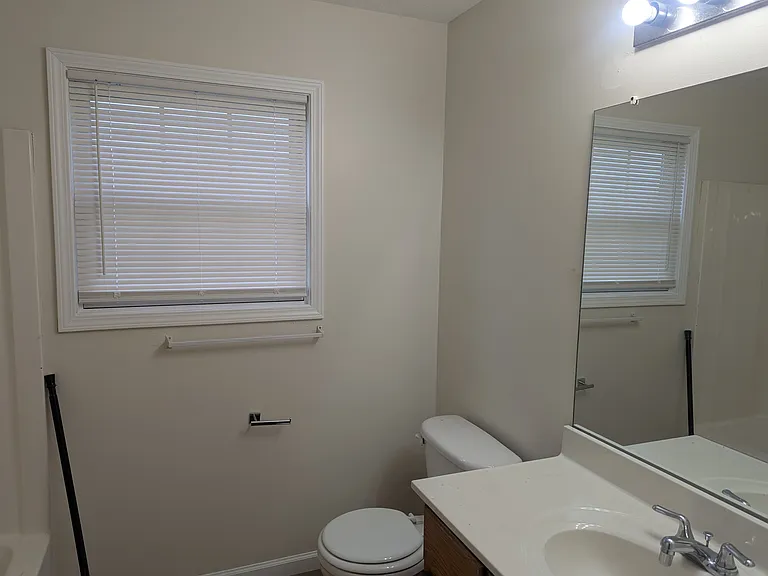 1512 Montgomery St #1 — Photo 8