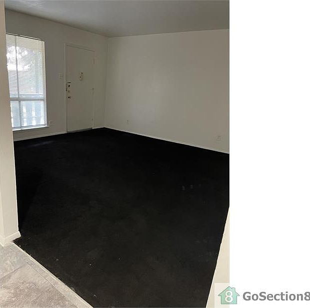1st image of 5645 Gaston Ave #205
