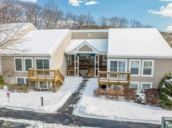 30 Wolf Road Unit 504, Lebanon, NH 03766