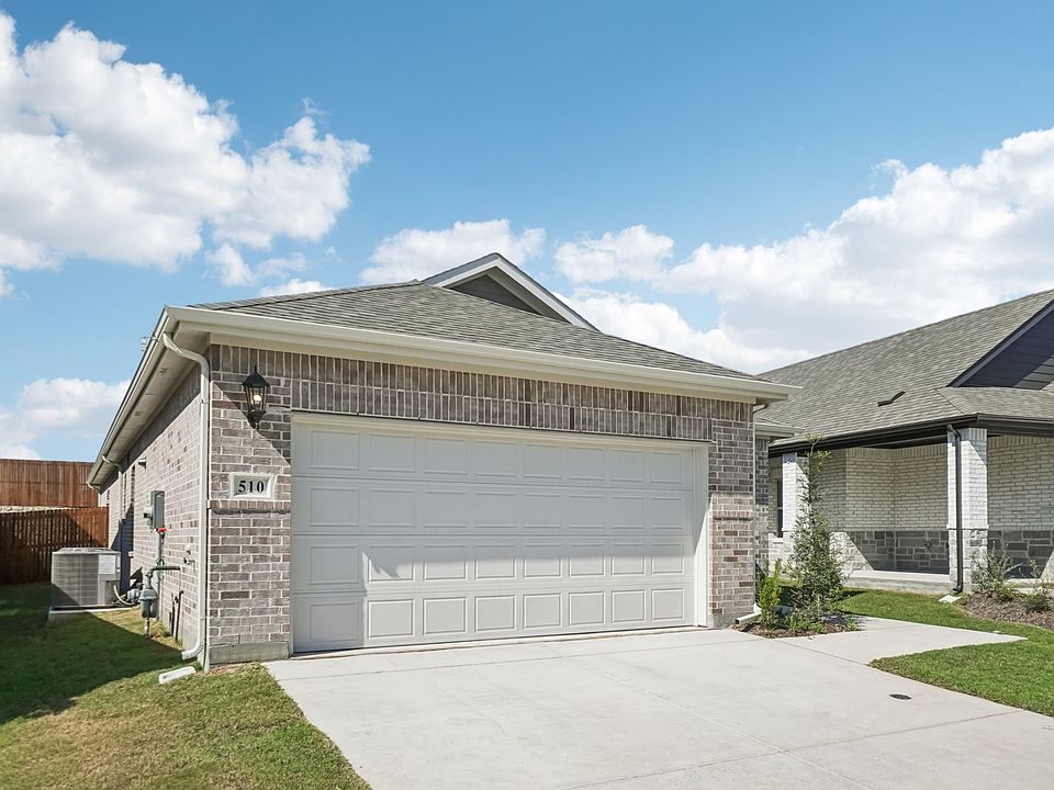 1st image of 510 Cottner Dr