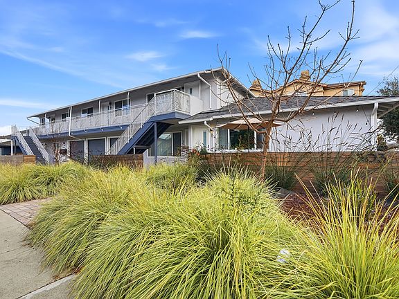 3rd image of 803 Maryann Dr #6