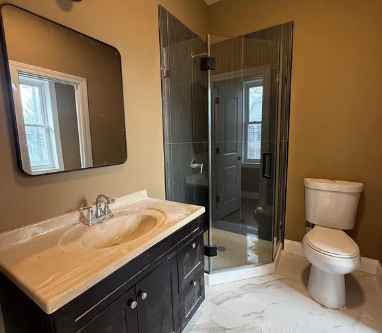 3 bed, $2,400 — Photo 1