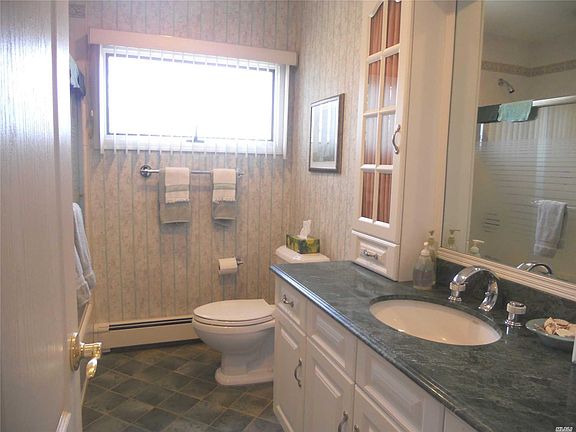 4th image of 133 North Dr