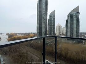 2220 Lake Shore Blvd W