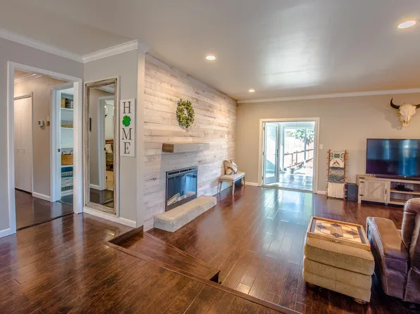 1008 Greenwood Dr, Woodland, CA 95695