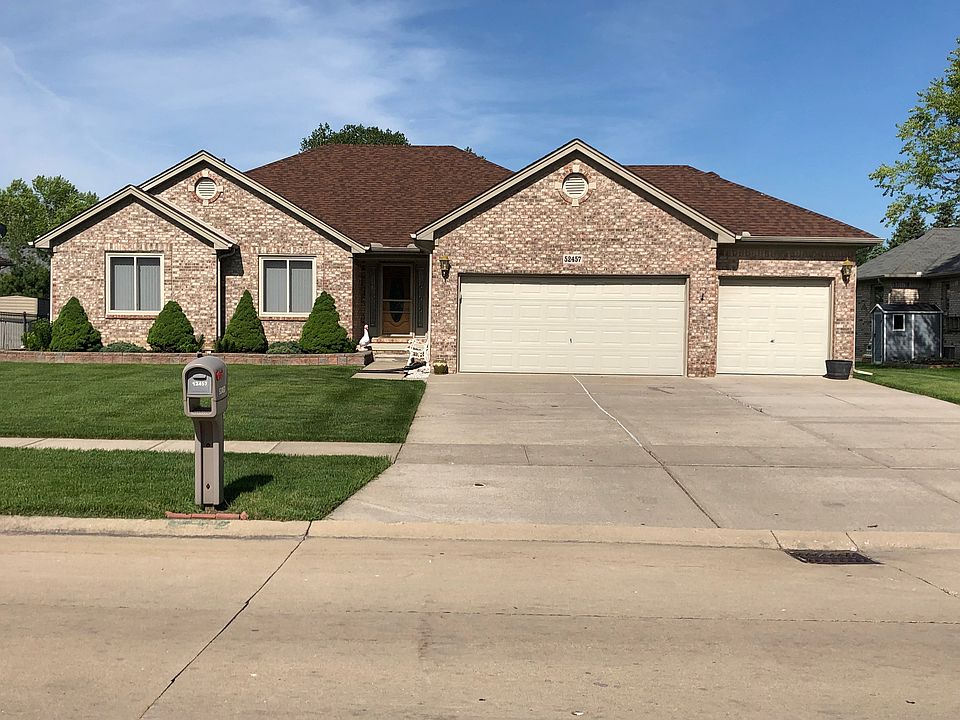 1st image of 52457 Savannah Ln
