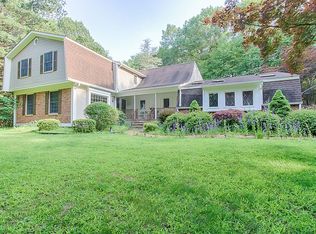 61 Mountain Rd, Roxbury Twp, NJ 07852