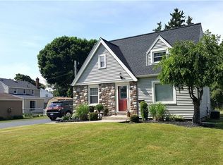 20 Sandymount Dr, Rochester, NY 14617