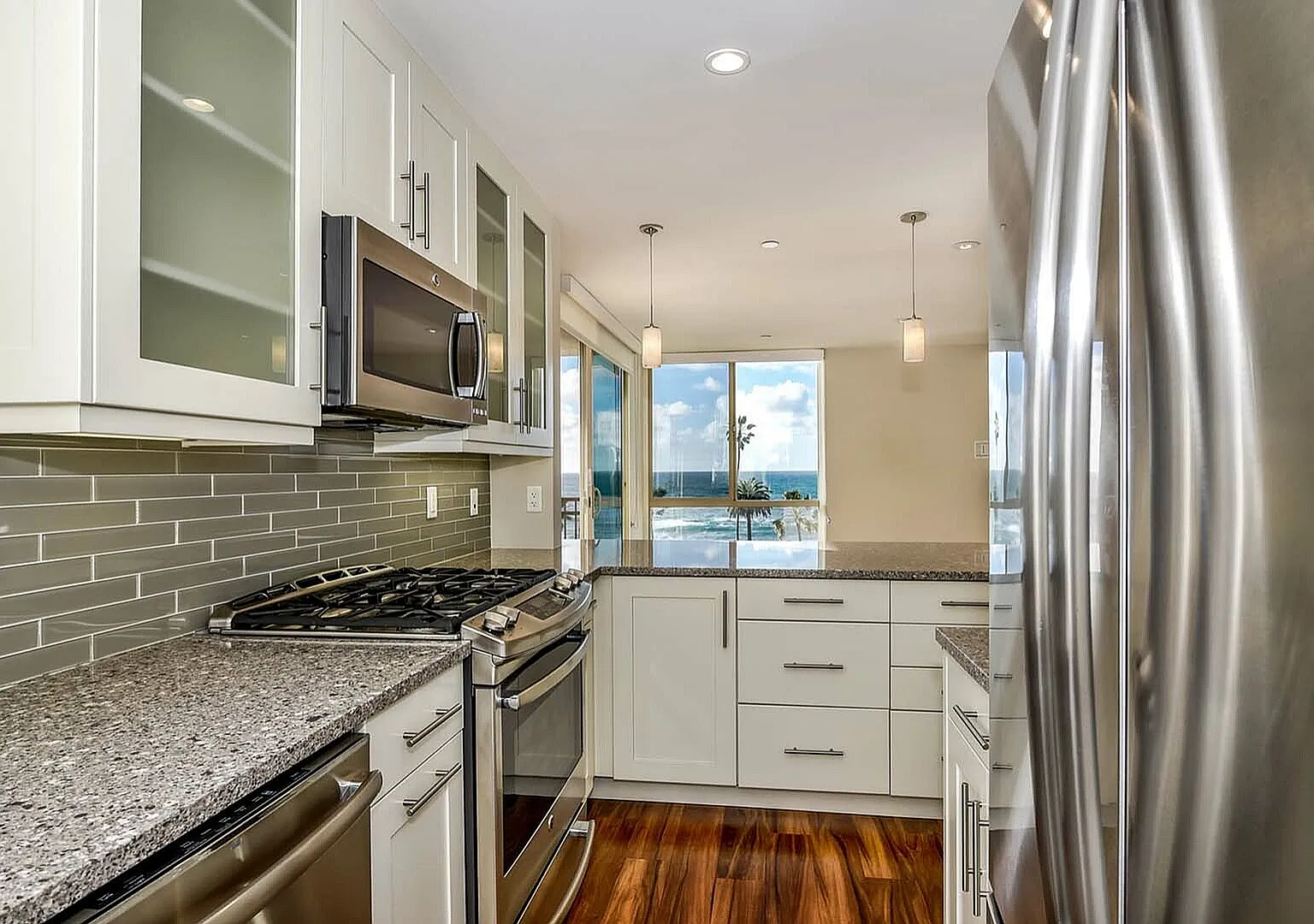 Oceanhouse on Prospect — Photo 1