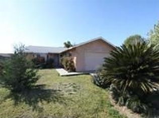 2916 Miami Ave, Clovis, CA 93611