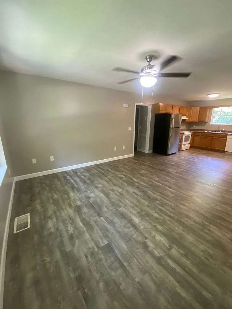 Now available 3 Bedroom 2 Bath Single Family Home - Newport, TN — Photo 2