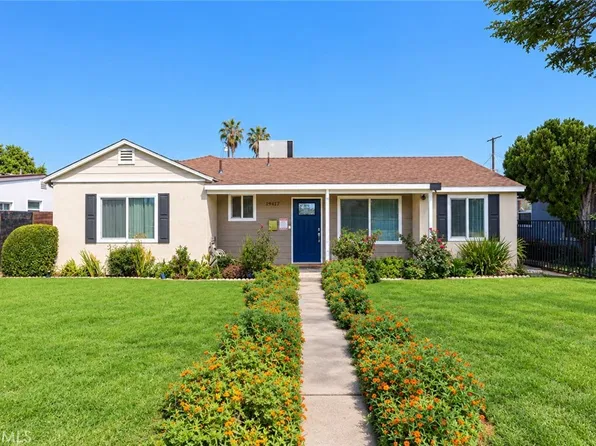 19417 Vanowen St, Reseda, CA 91335