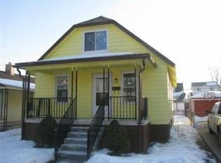 1063 6th St, Wyandotte, MI 48192