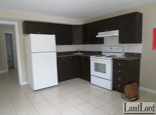 1 A Clinton St #3, Toronto, ON M6J 2N7