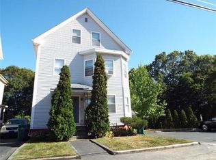 3 Hope St, Attleboro, MA 02703