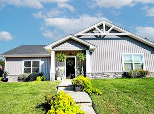 1110 Jackson St, Bowie, TX 76230