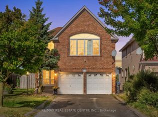 2874 Gardenview Cres, Mississauga, ON L5M 5T4