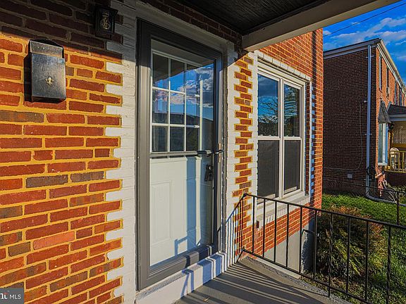 3rd image of 7853 Saint Gregory Dr