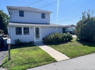40 Portland Ave, Old Lyme, CT 06371