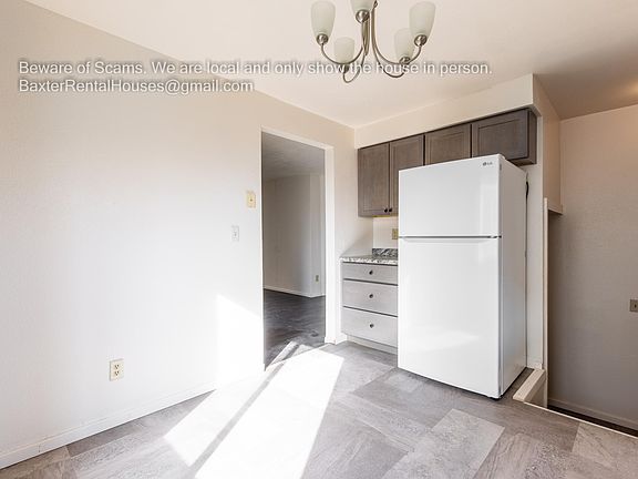 4th image of 716 E Olympic Ave