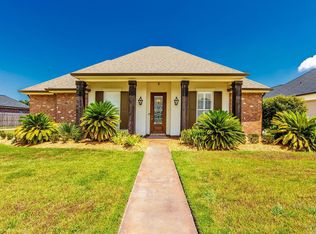 369 Tulip Dr, Houma, LA 70360