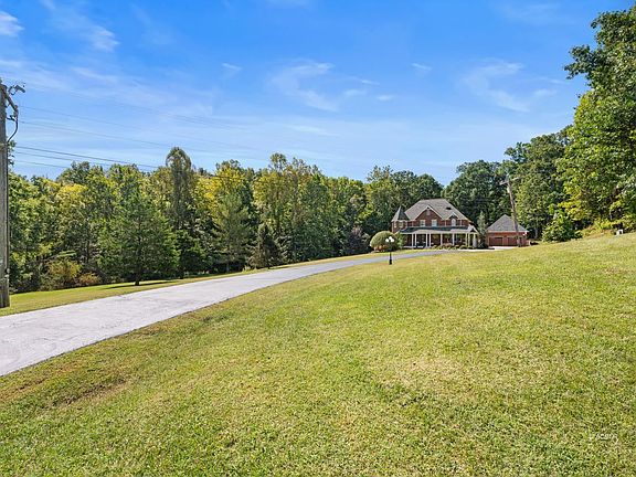 5th image of 563 Juniper Ln
