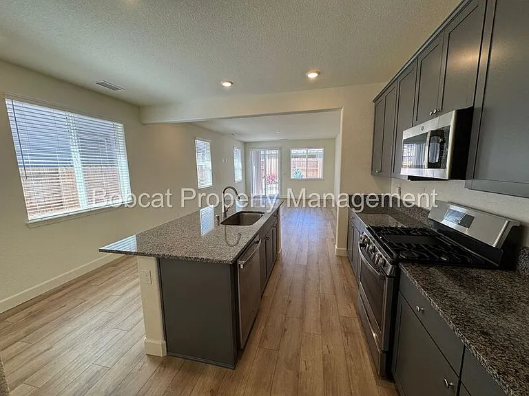 1064 Copper Hill Ave — Photo 8