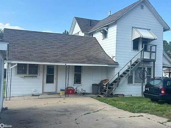 4th image of 131 N Willard St