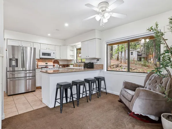 4061 Cedar Dr, Georgetown, CA 95634
