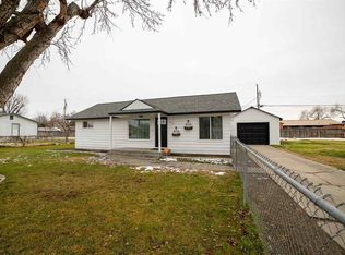 810 E 14th Ave, Kennewick, WA