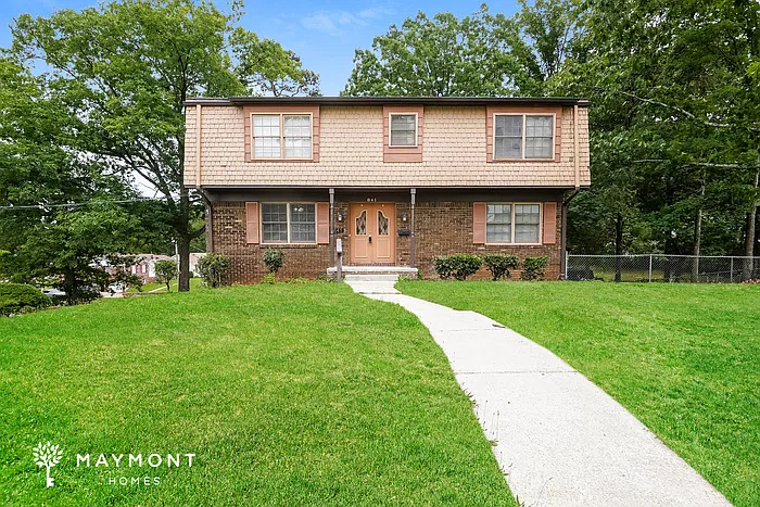 4 bed, 2.5 bath, 2184 sqft, $1,845 — Photo 1