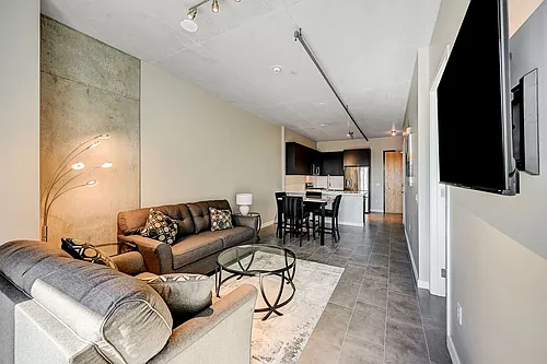 353 Bonneville Ave #439 Photo 1