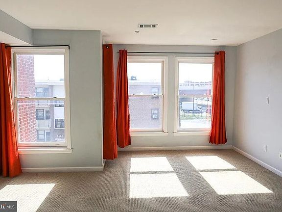 5th image of 1116 K St SE