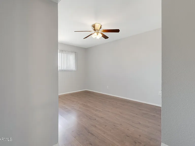 1627 E Fremont Dr — Photo 22