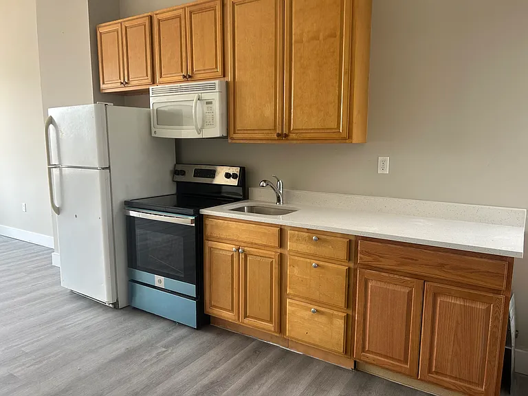 7329 W Chester Pike #2D — Photo 2