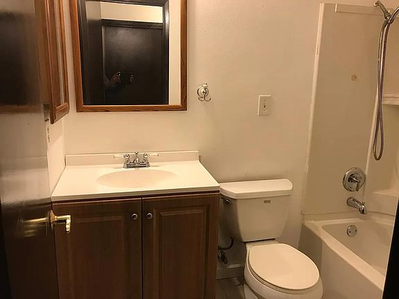 5th image of 1415 154th Ave NE APT B411