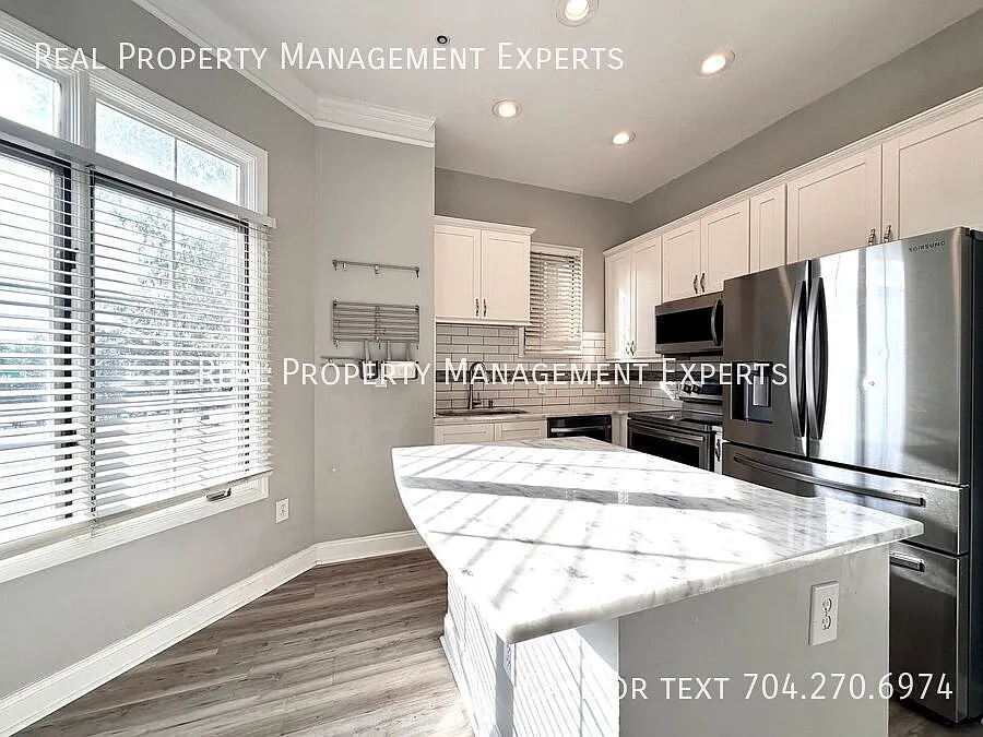 Beautiful 2BR/2BA Condo in Charlotte! — Photo 4