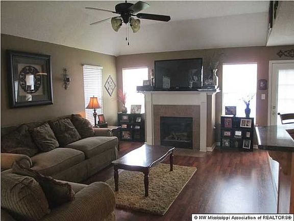 4th image of 5592 Peachtree Dr