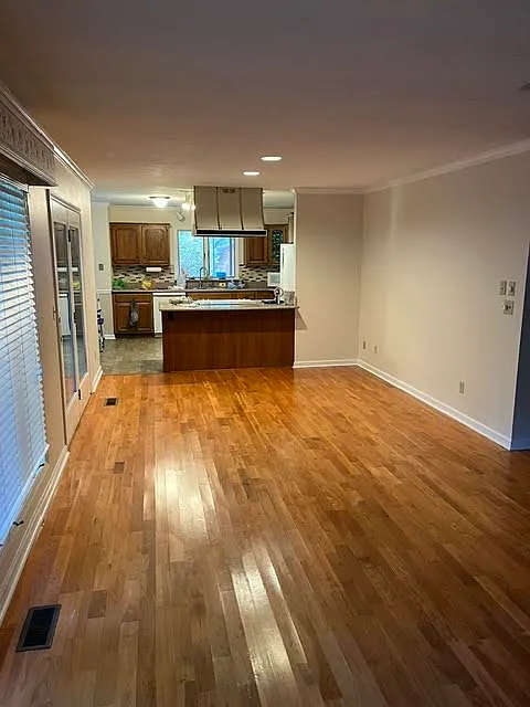 2 bed, 2.5 bath, 1700 sqft, $2,395 — Photo 2