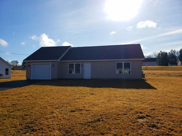 22 Stearns Farm Road #2, Hampden, ME 04444