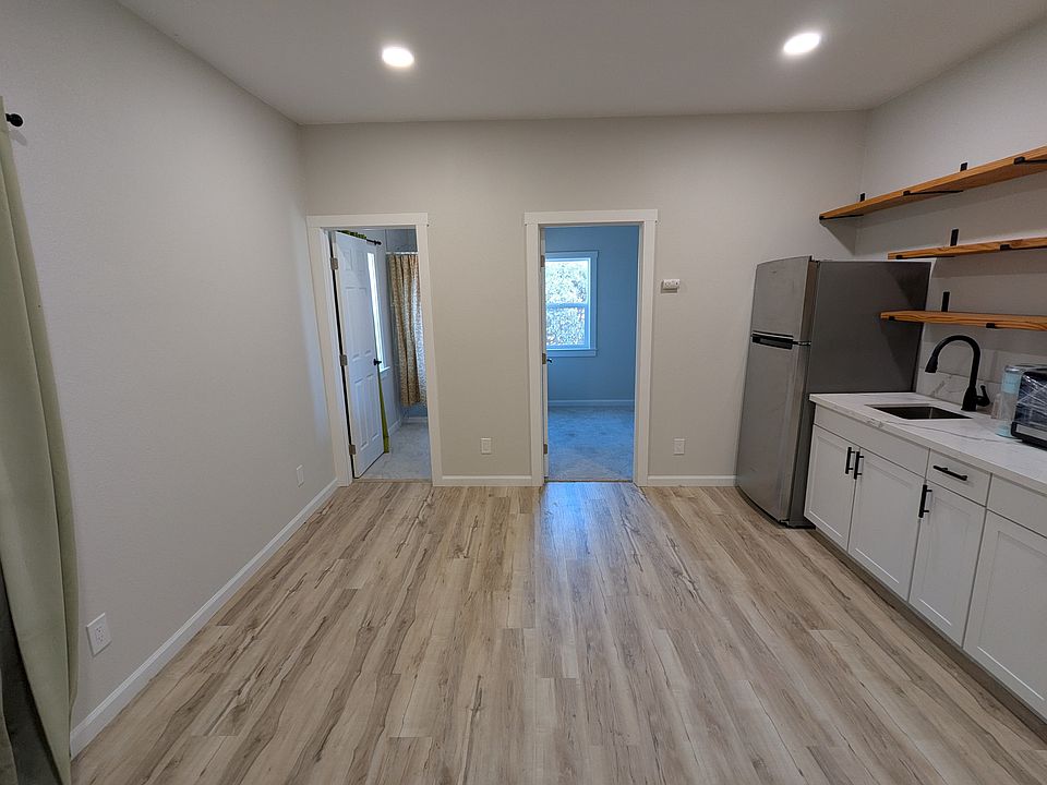 1st image of 827 B St
